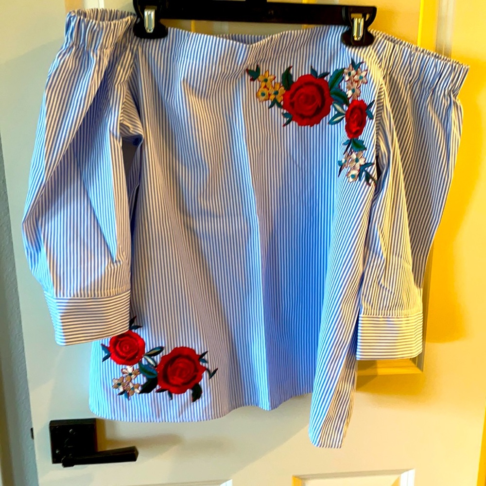 Off the shoulder embroidered shirt